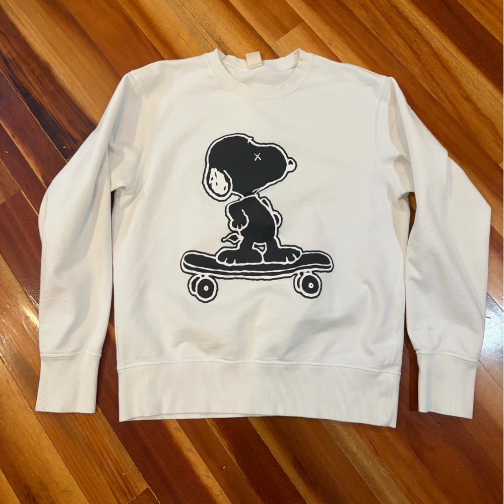 Kaws x Snoopy x Uniqlo White Pullover Sweatshirt Size Small